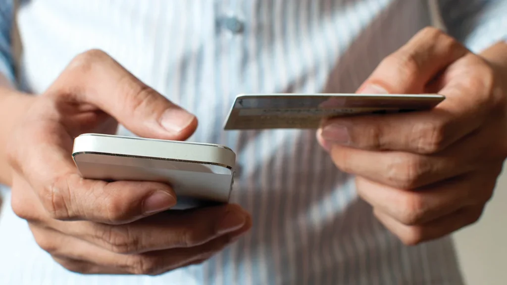 تأكيد المعاملات عبر «أو تي بي» يعفي البنوك من تعويض المتعاملين عن الخسائر